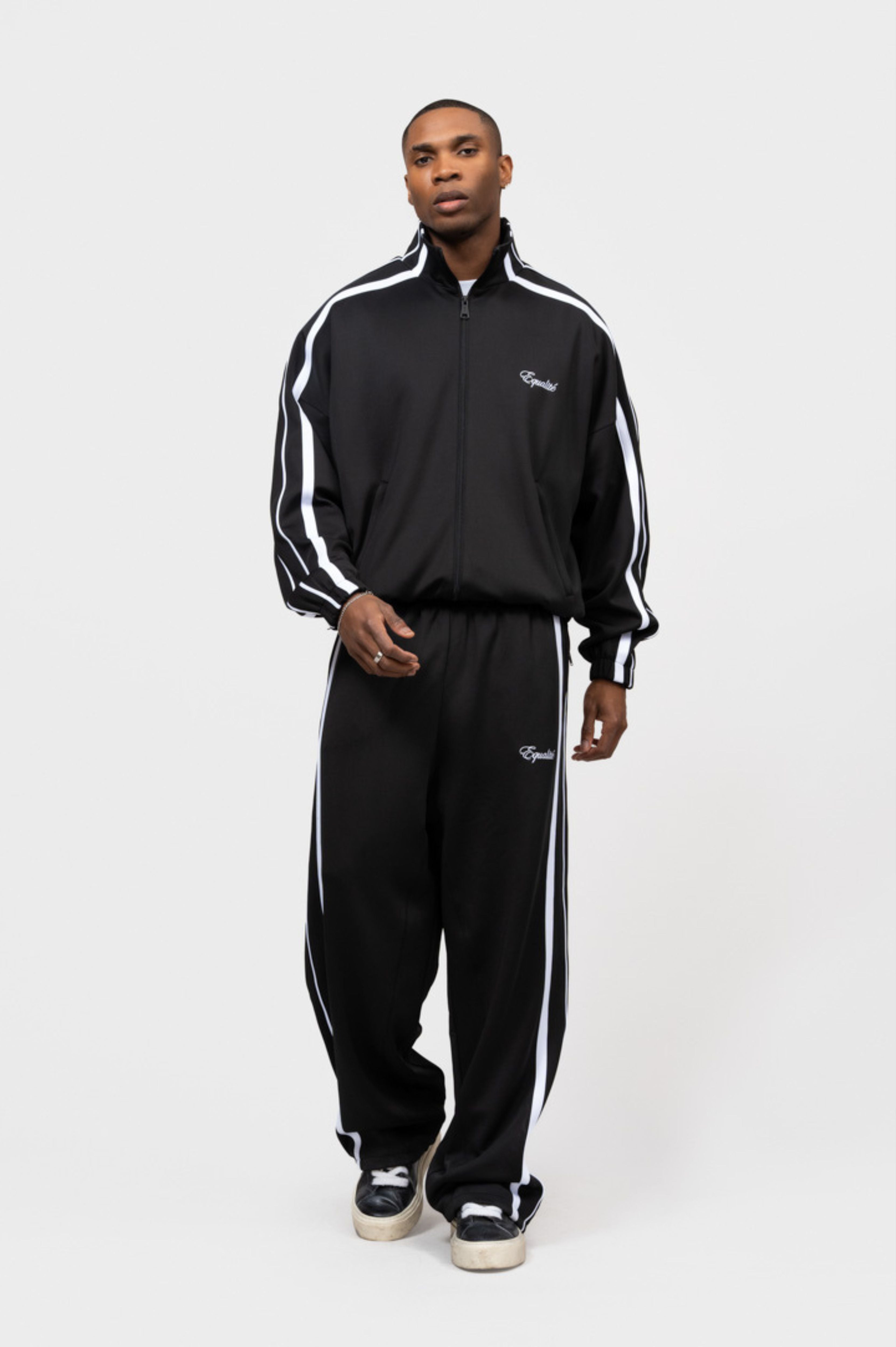 TRACKSUIT BLACK