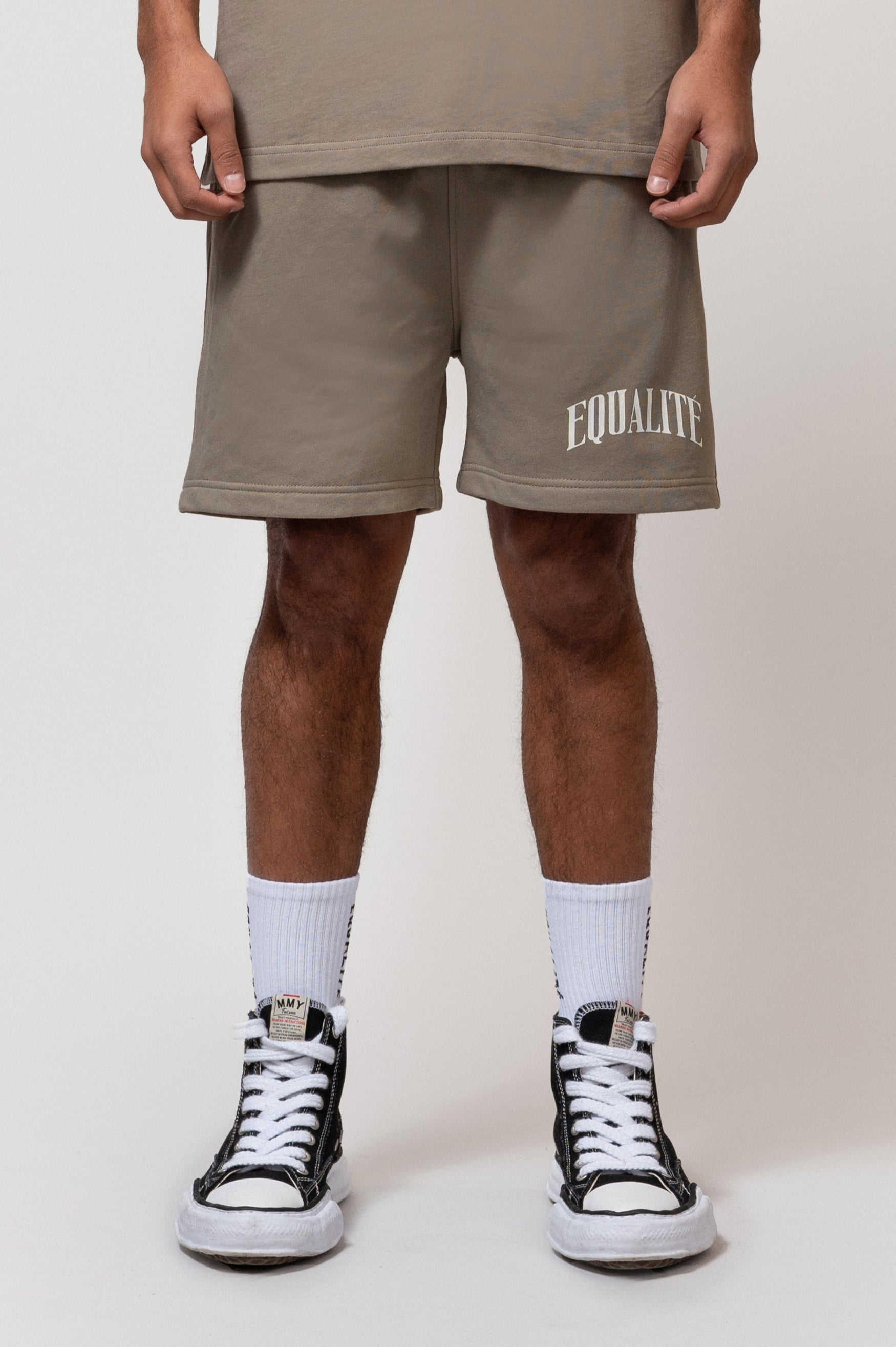 OLIVER SHORTS | TAUPE