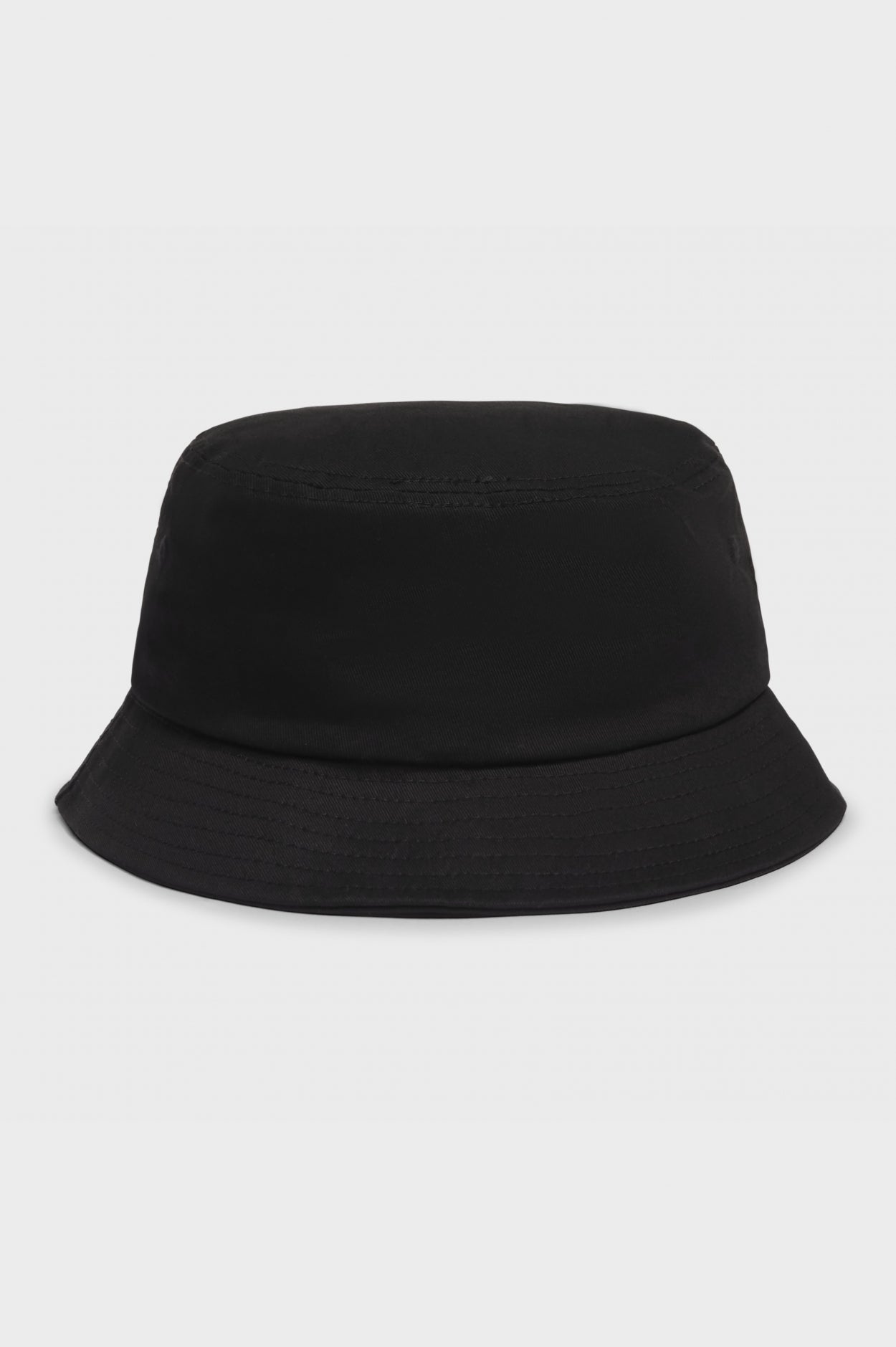 ESSENTIALS BUCKET HAT | BLACK