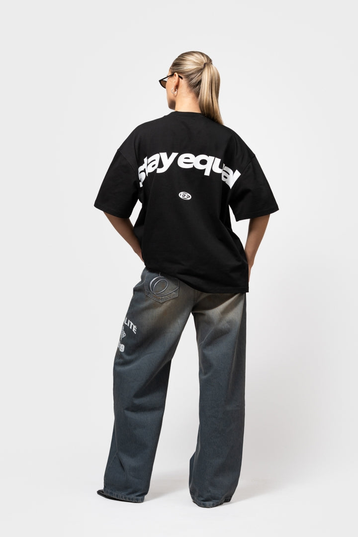 STAY EQUAL BOXY TEE | BLACK