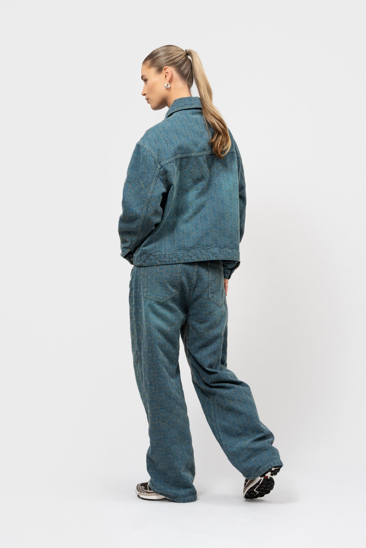 MONOGRAM JEANS | DARK BLUE