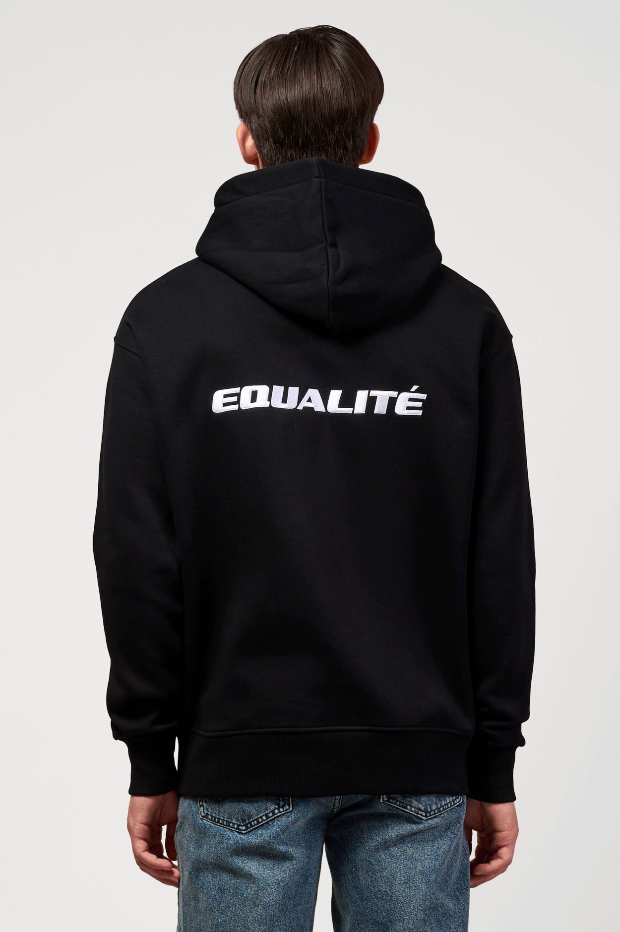 ESSENTIAL HOODIE | BLACK