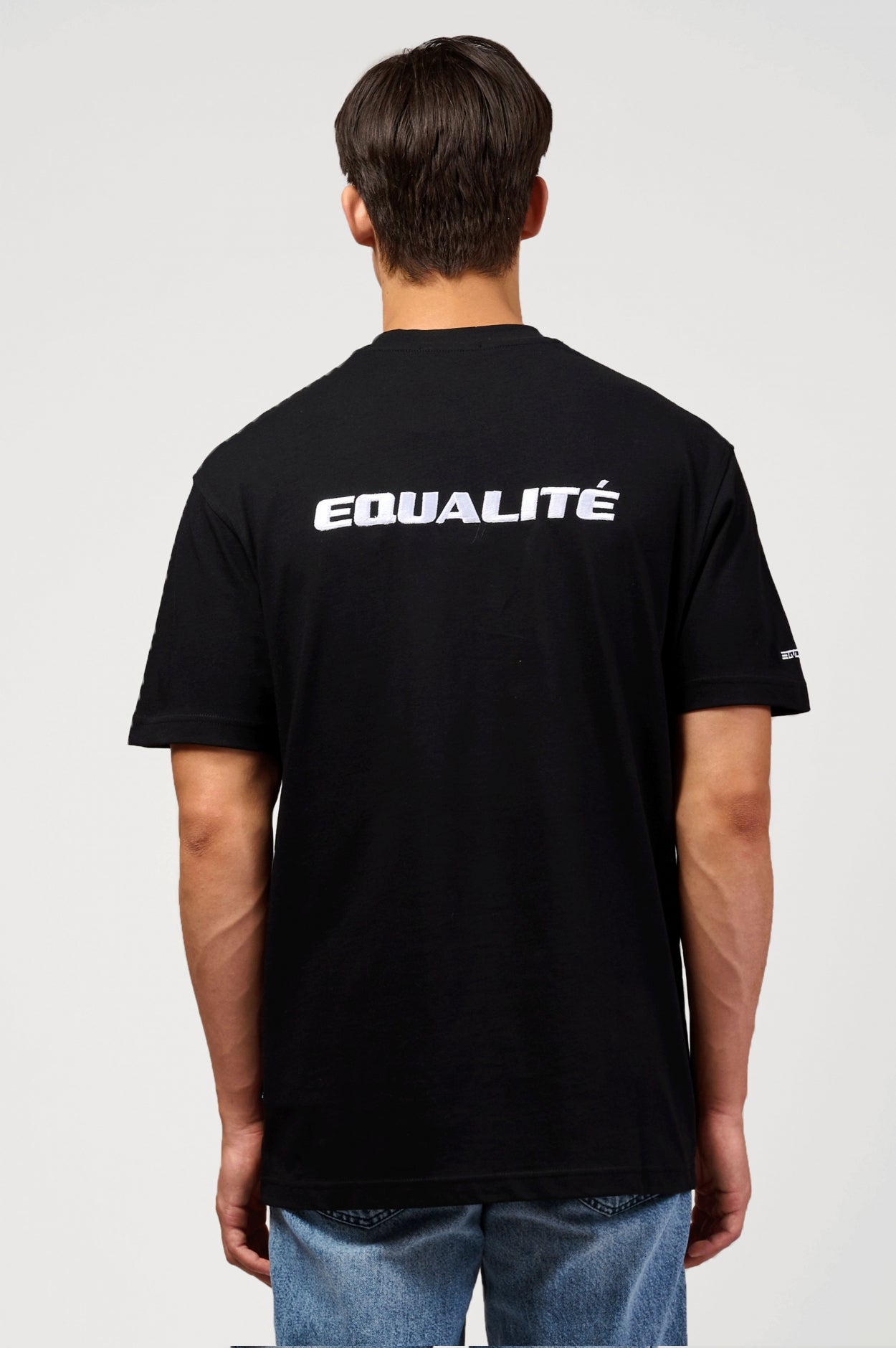 ESSENTIAL TEE | BLACK