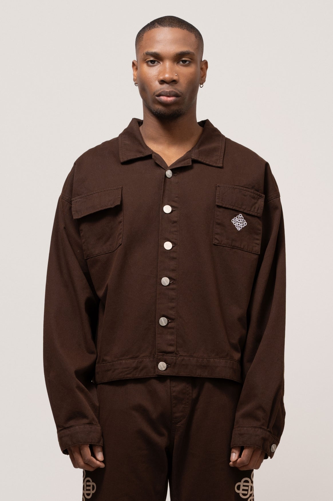 SYMBOL BOXY JACKET | BROWN