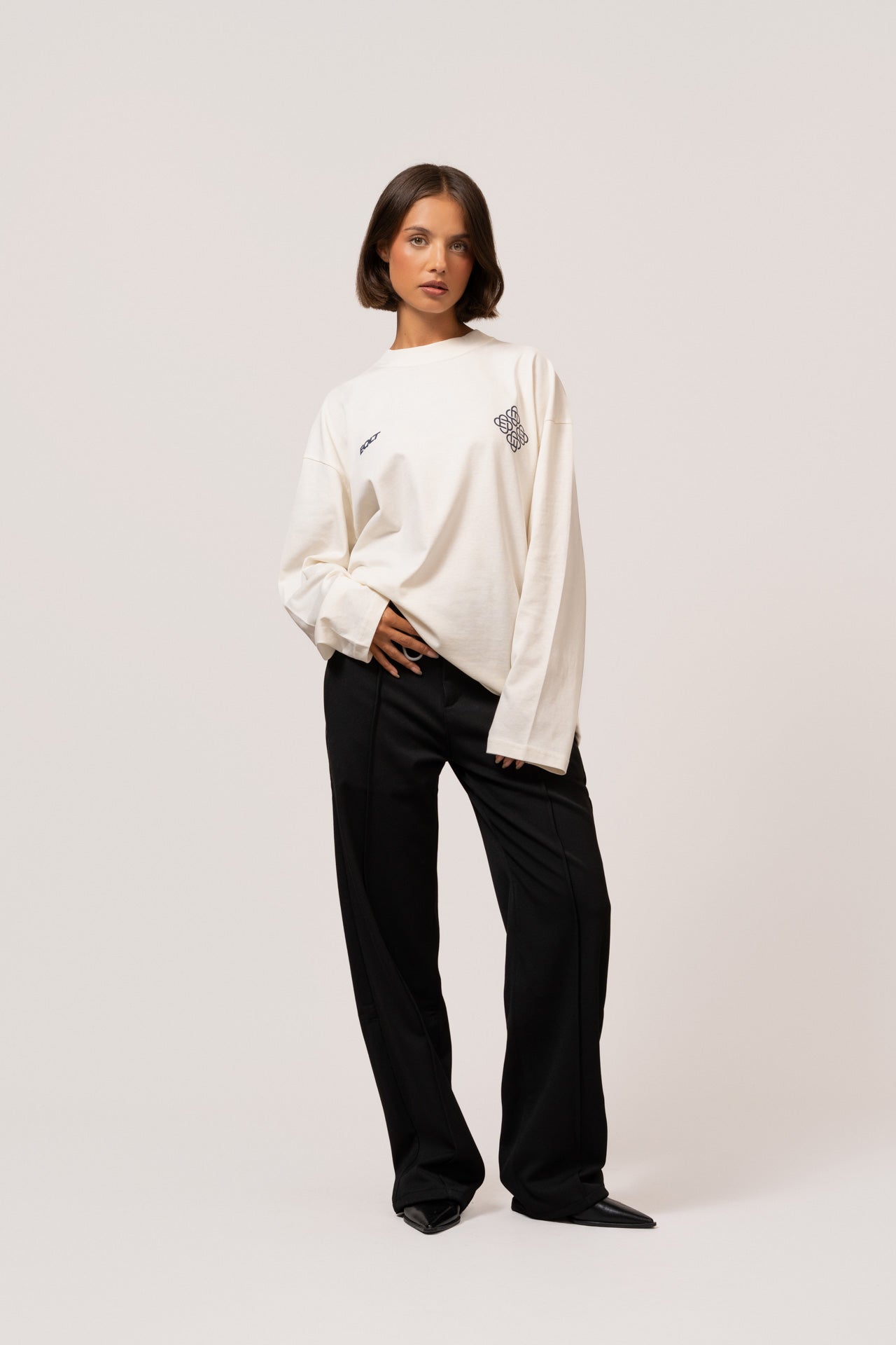 EQLT LONGSLEEVE TEE | OFF-WHITE