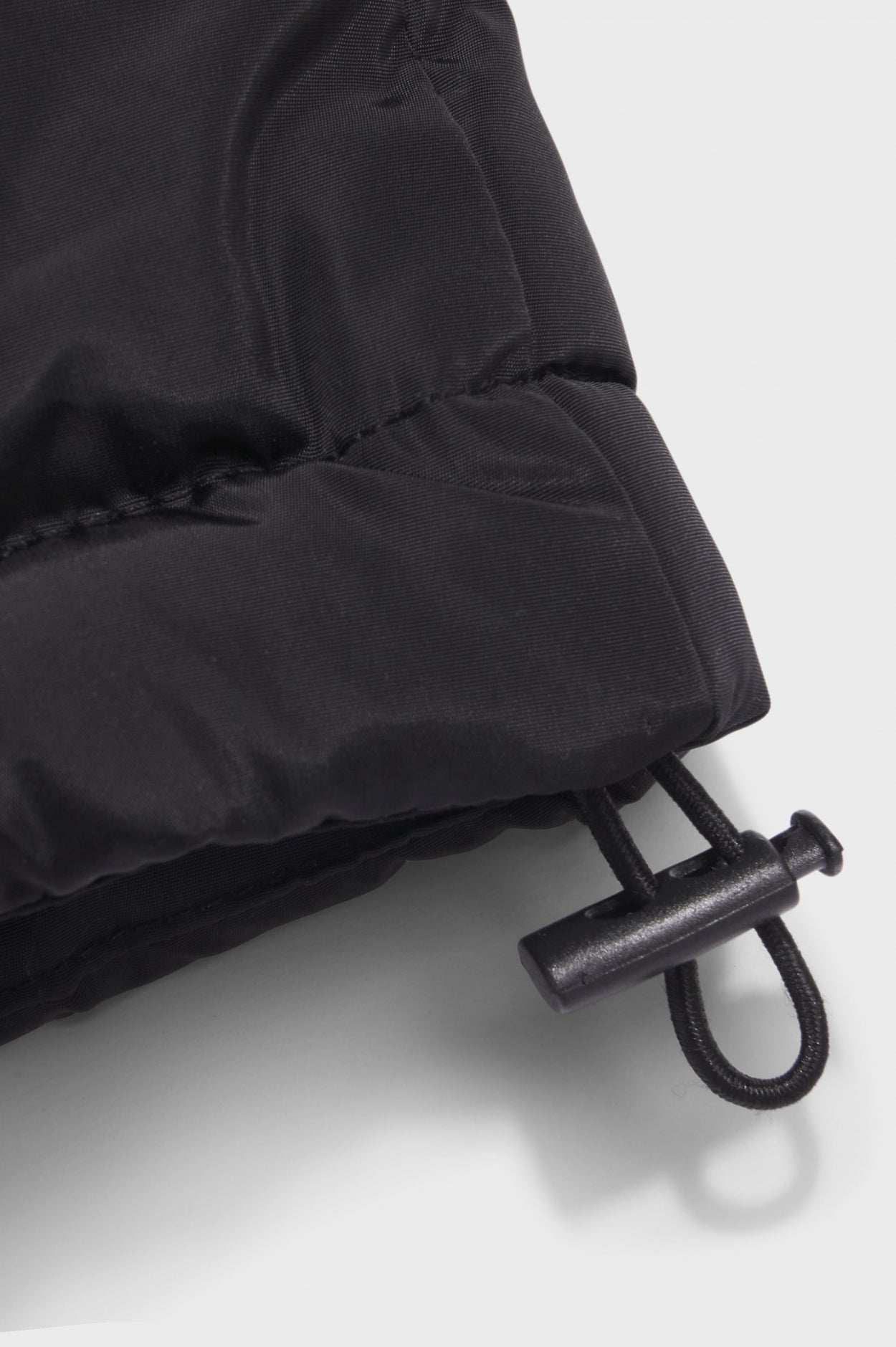 ESSENTIAL BODYWARMER | BLACK