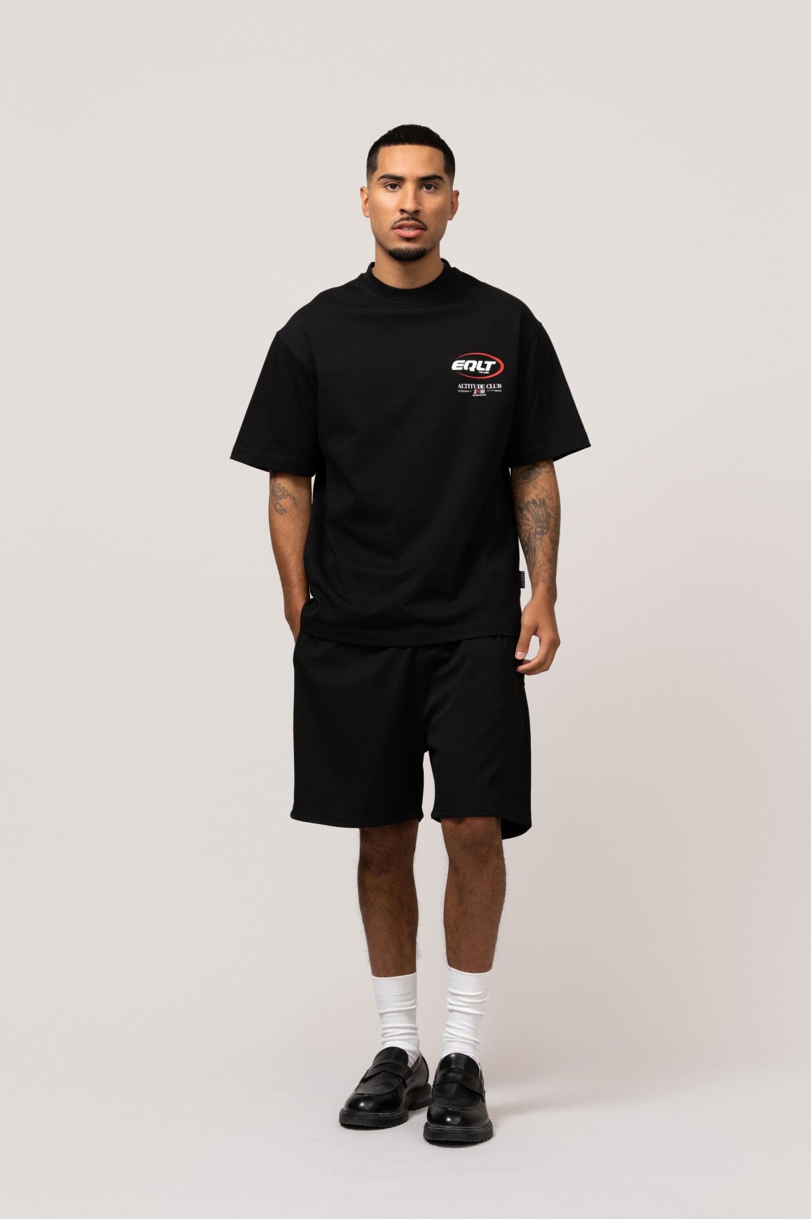 EVEREST OVERSIZED TEE | BLACK