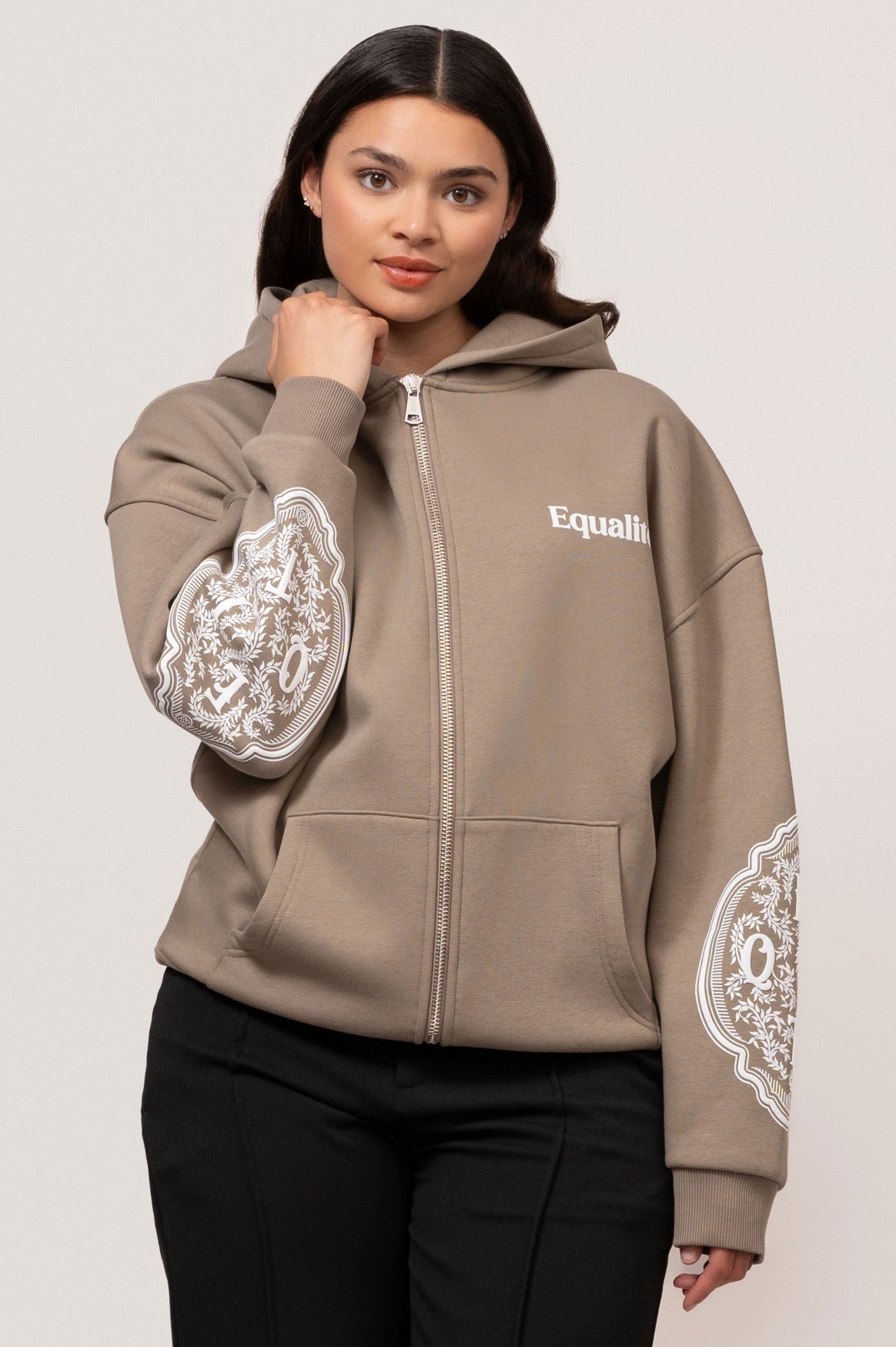 MAE PAINTING OVERSIZED FULL ZIP HOODIE | TAUPE