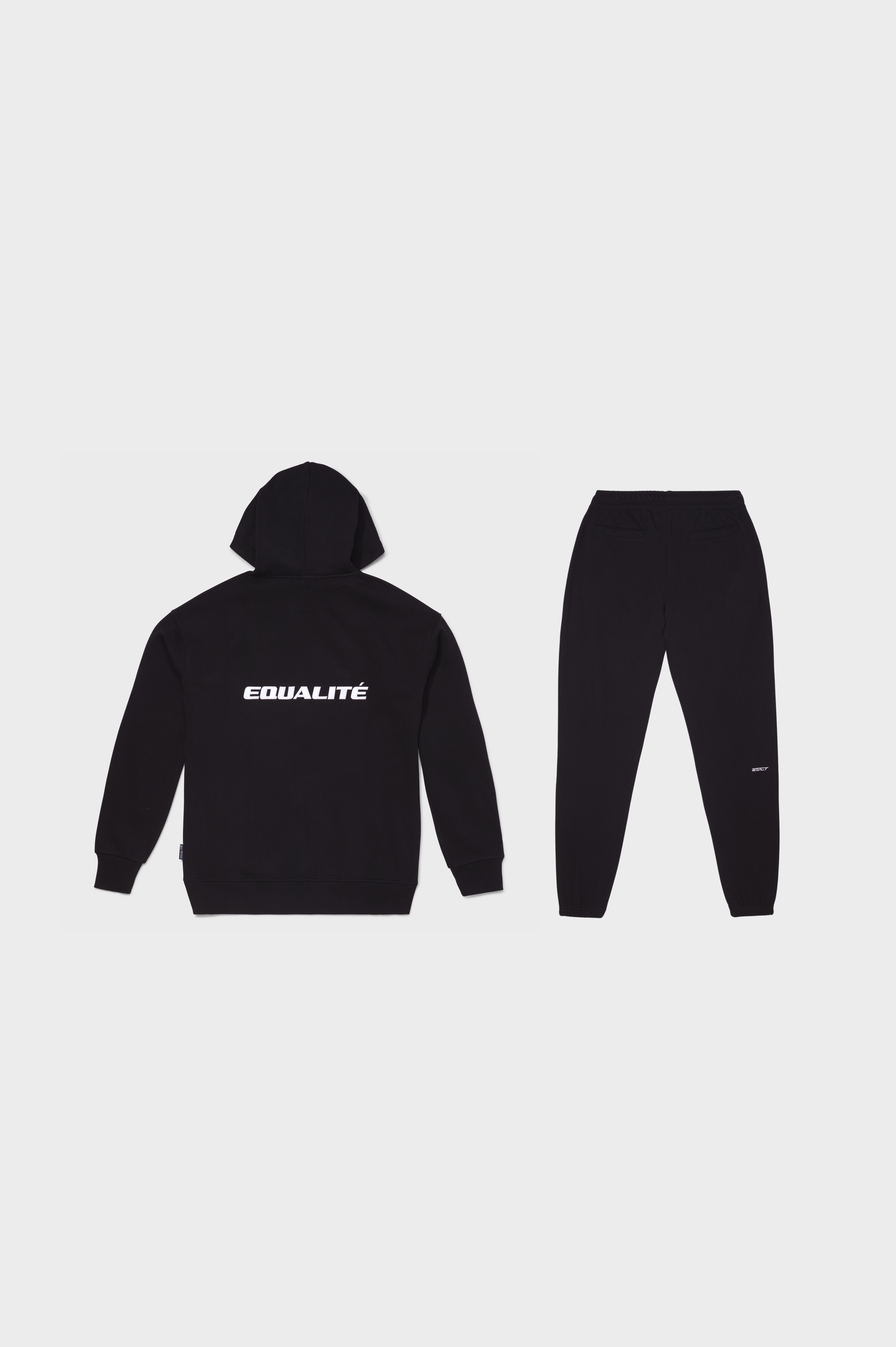 ESSENTIAL TRACKSUIT BLACK