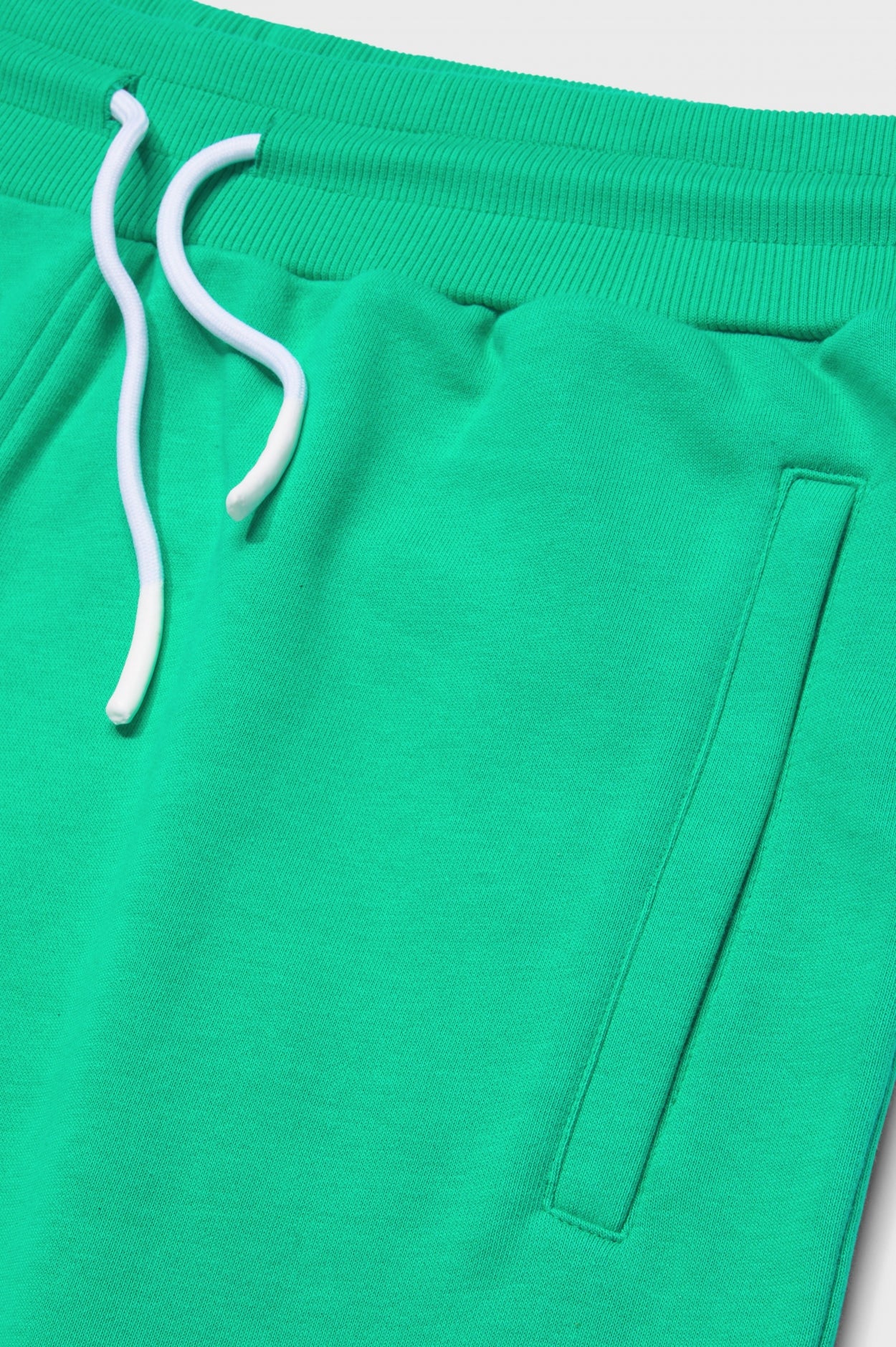 ZION SHORTS | GREEN & WHITE