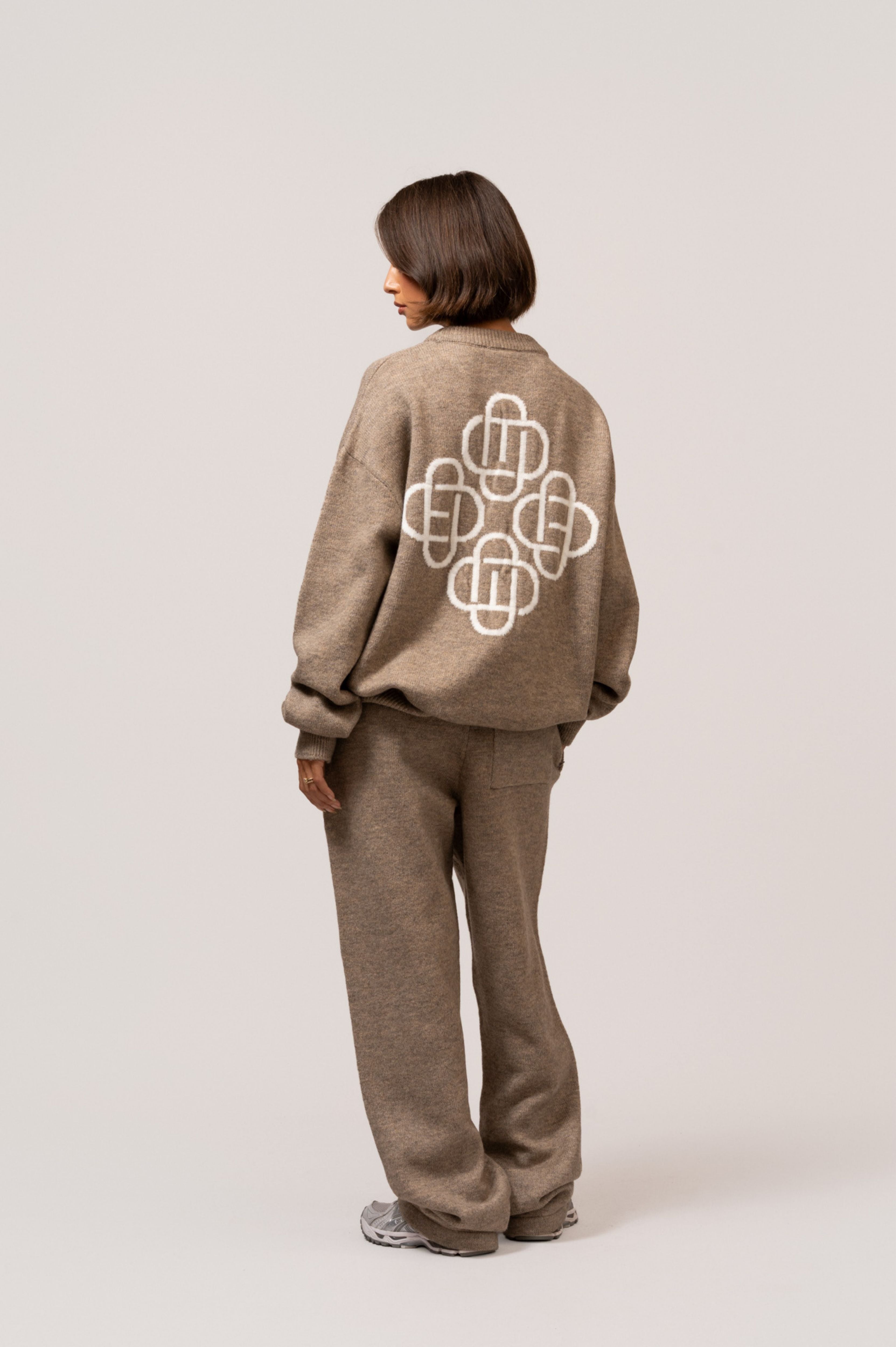 FLUFFY KNIT SET | TAUPE