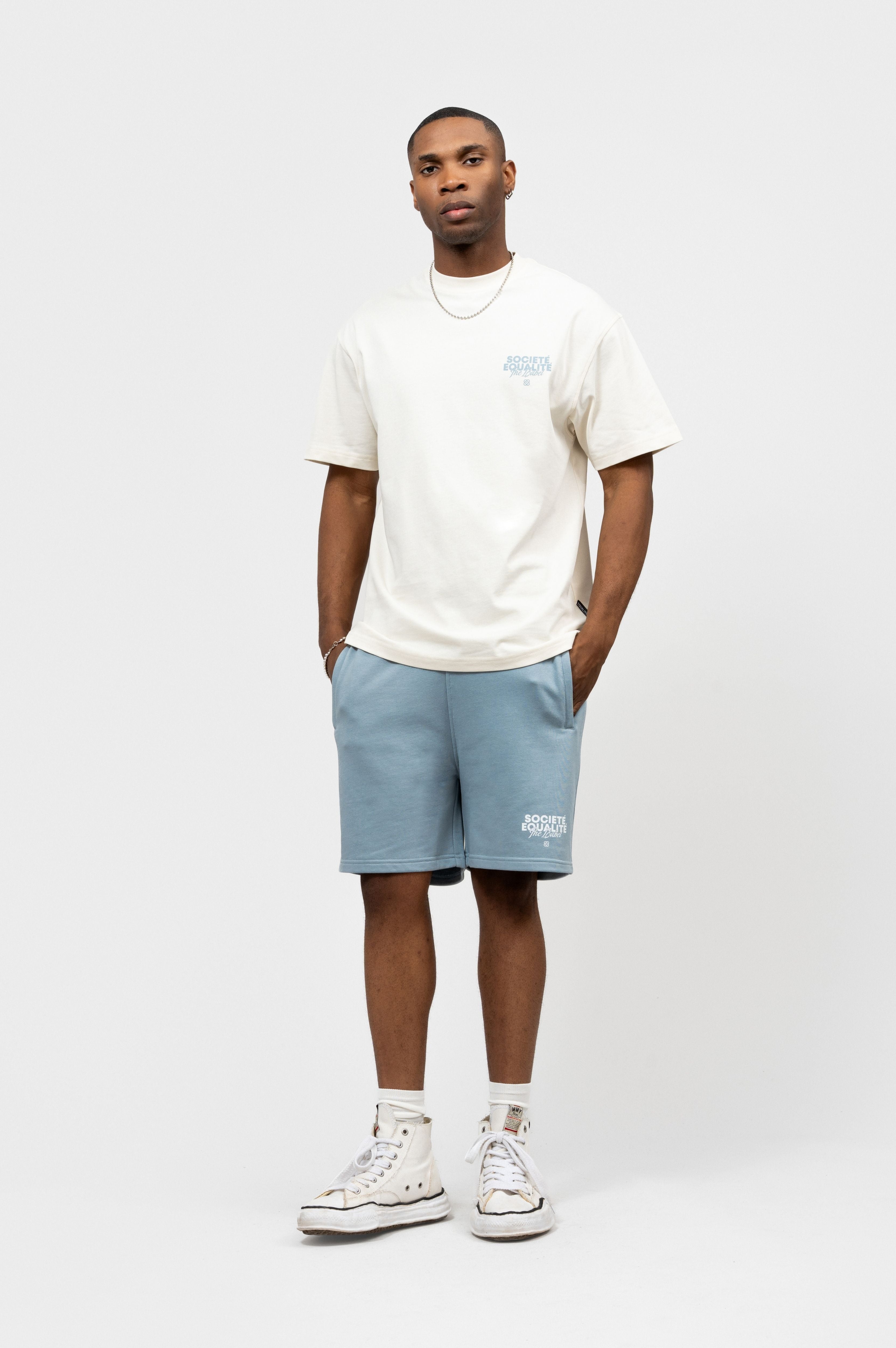 SOCIETÉ SUMMER SET | LIGHT BLUE & OFF-WHITE