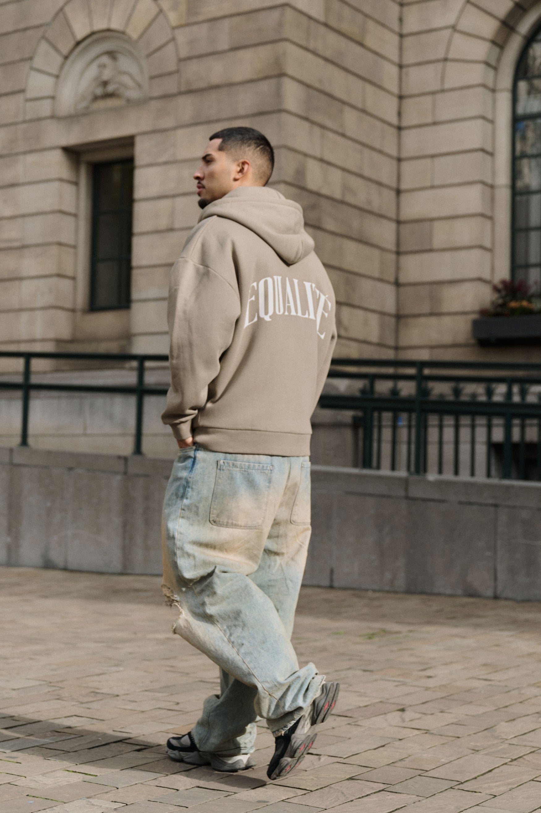 OLIVER OVERSIZED FULL ZIP HOODIE | TAUPE & OFF WHITE