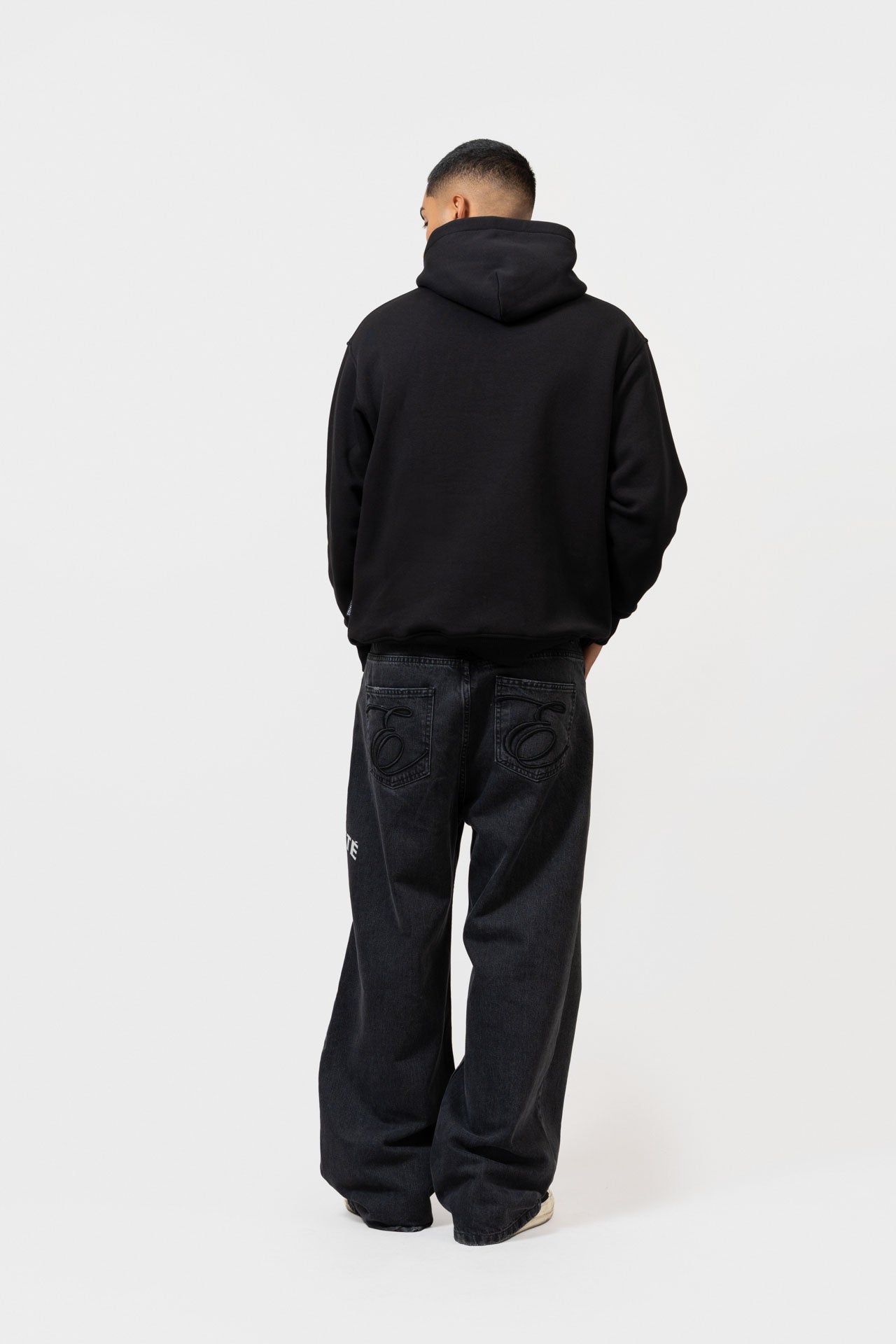 JULES OVERSIZED HOODIE | BLACK