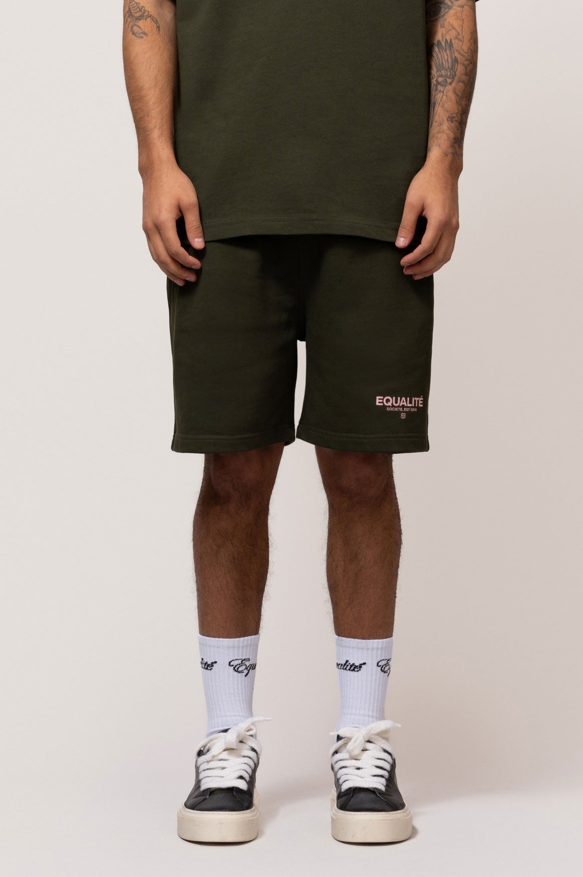 SOCIETÉ OVERSIZED SHORTS | ARMY