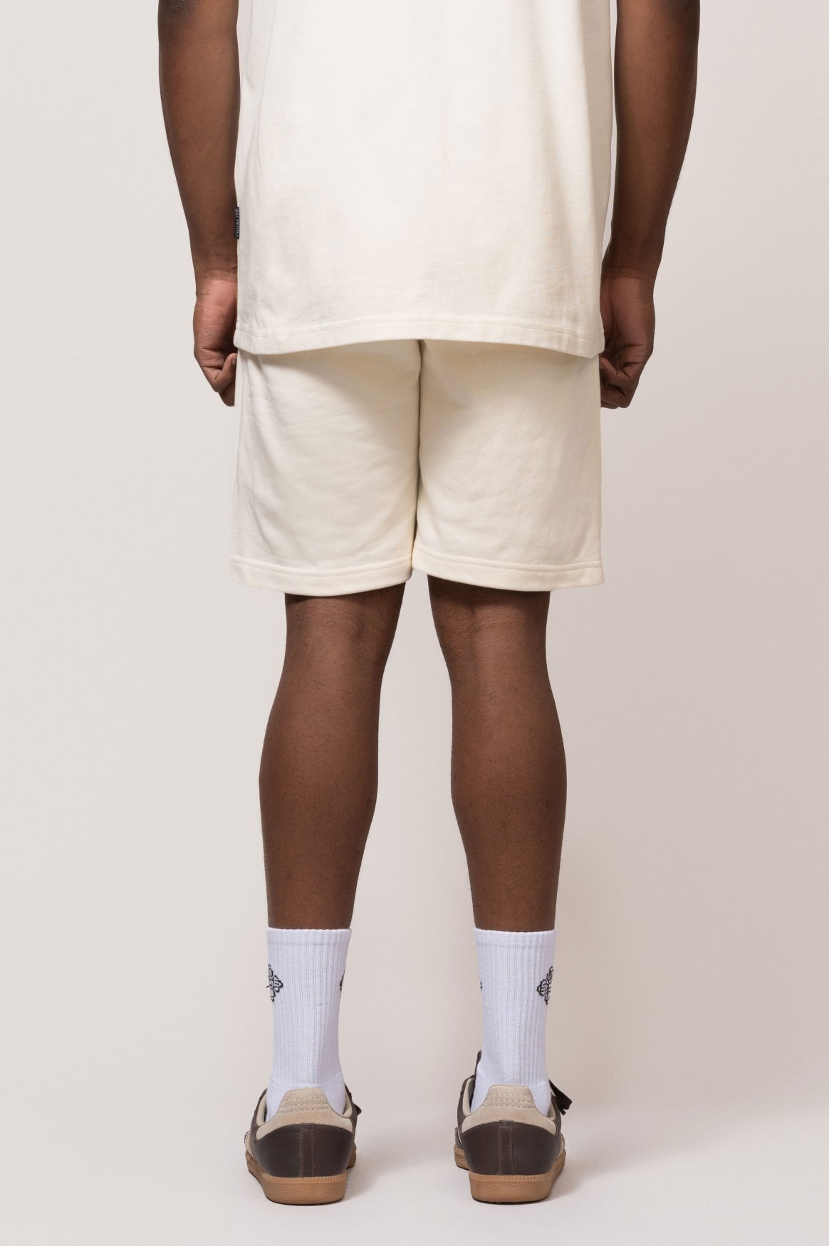 SOCIETÉ OVERSIZED SHORTS | OFF-WHITE