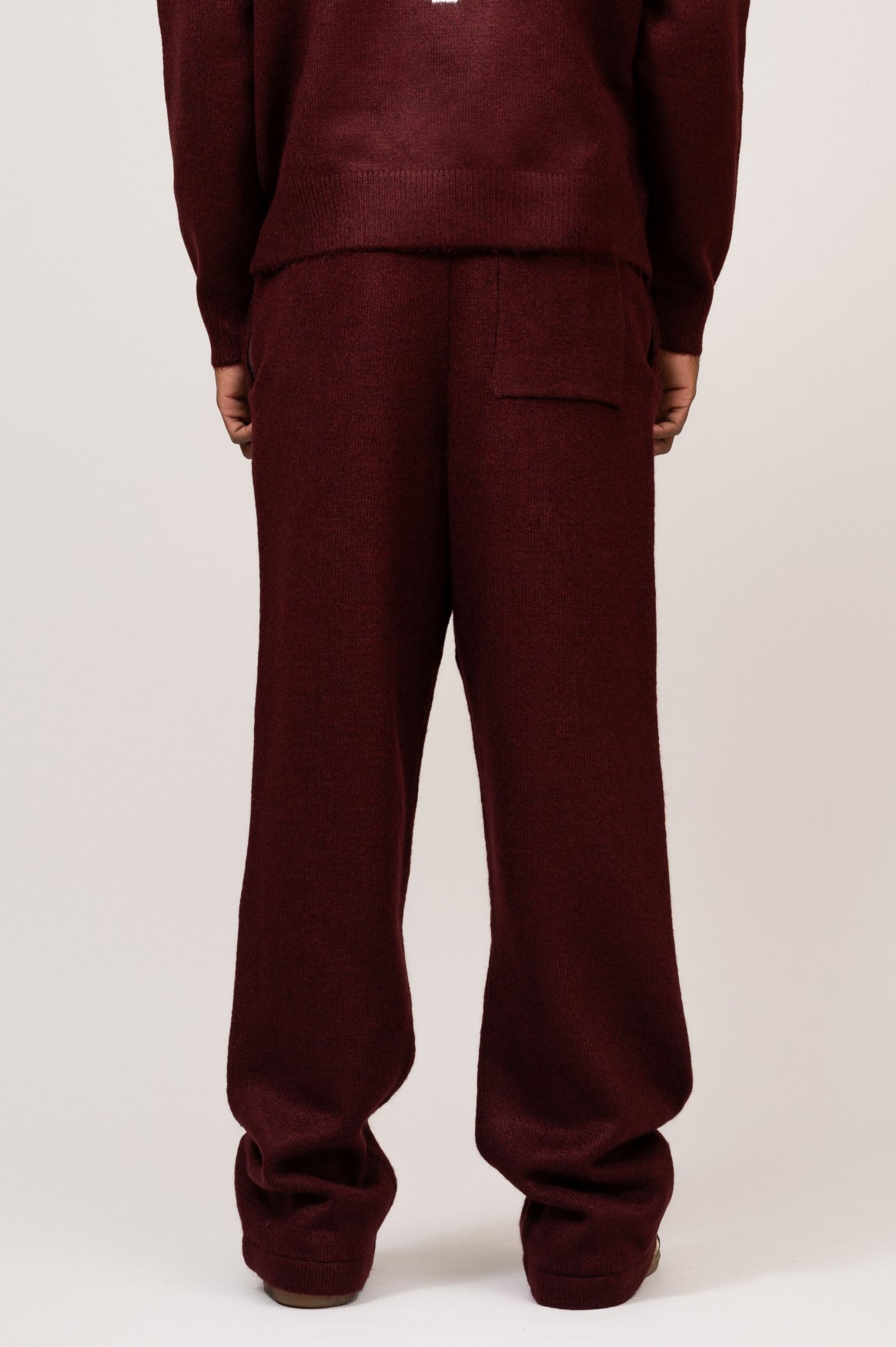 FLUFFY KNIT STRAIGHT FIT PANTS | BURGUNDY