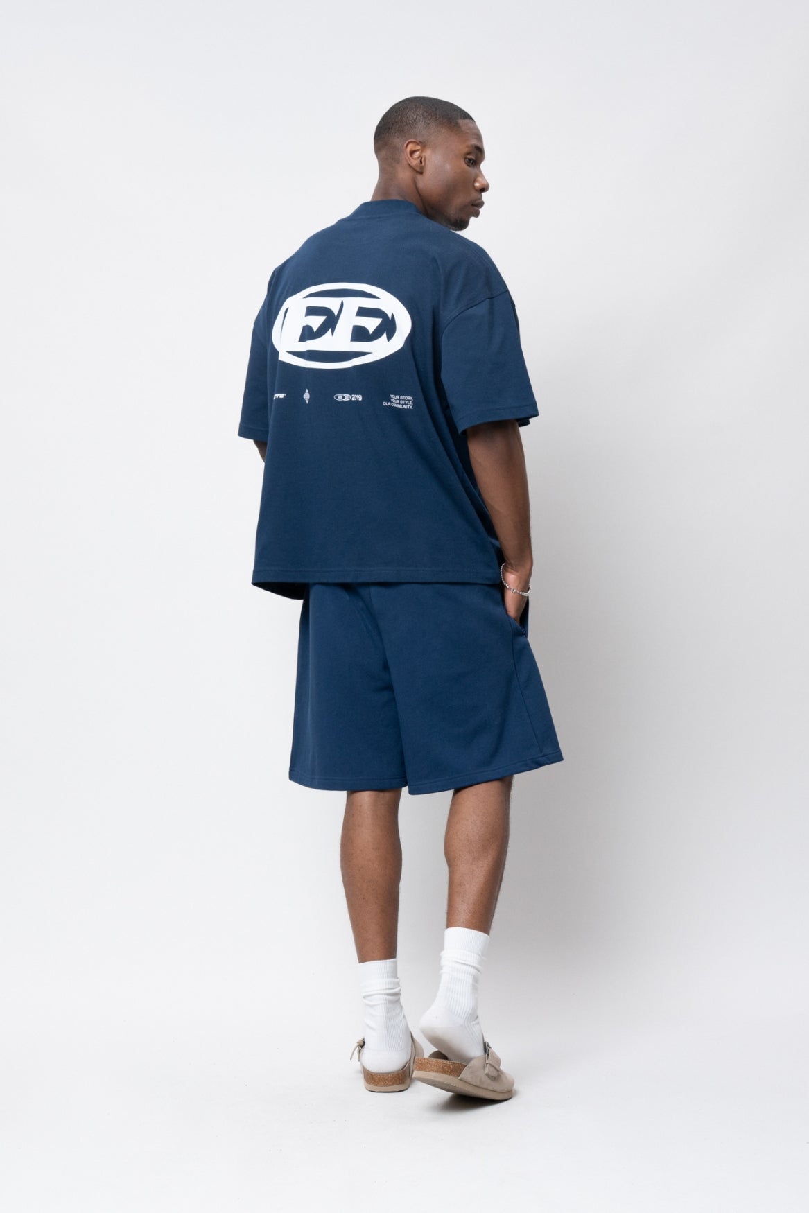 ARENA BOXY TEE | NAVY