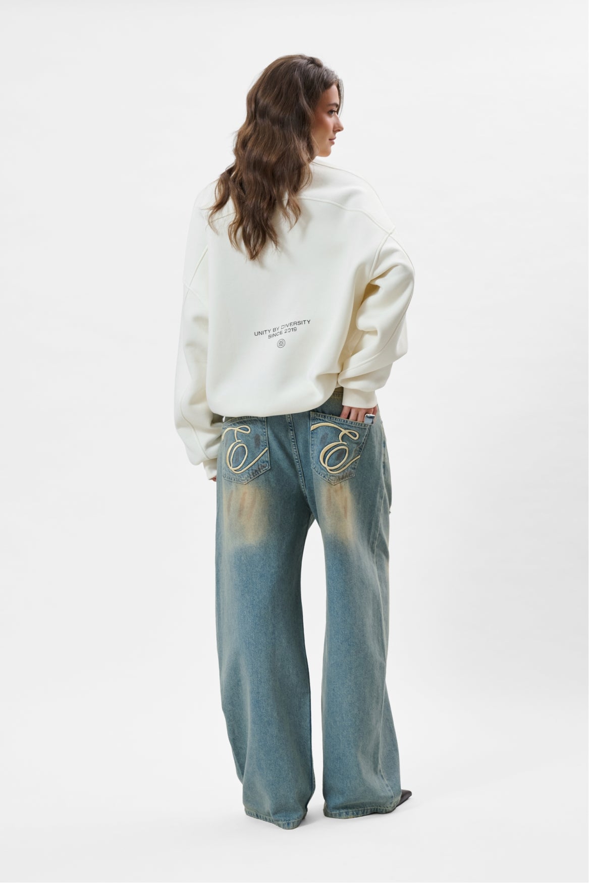 ELAN OVERSIZED SWEATER | OFF-WHITE