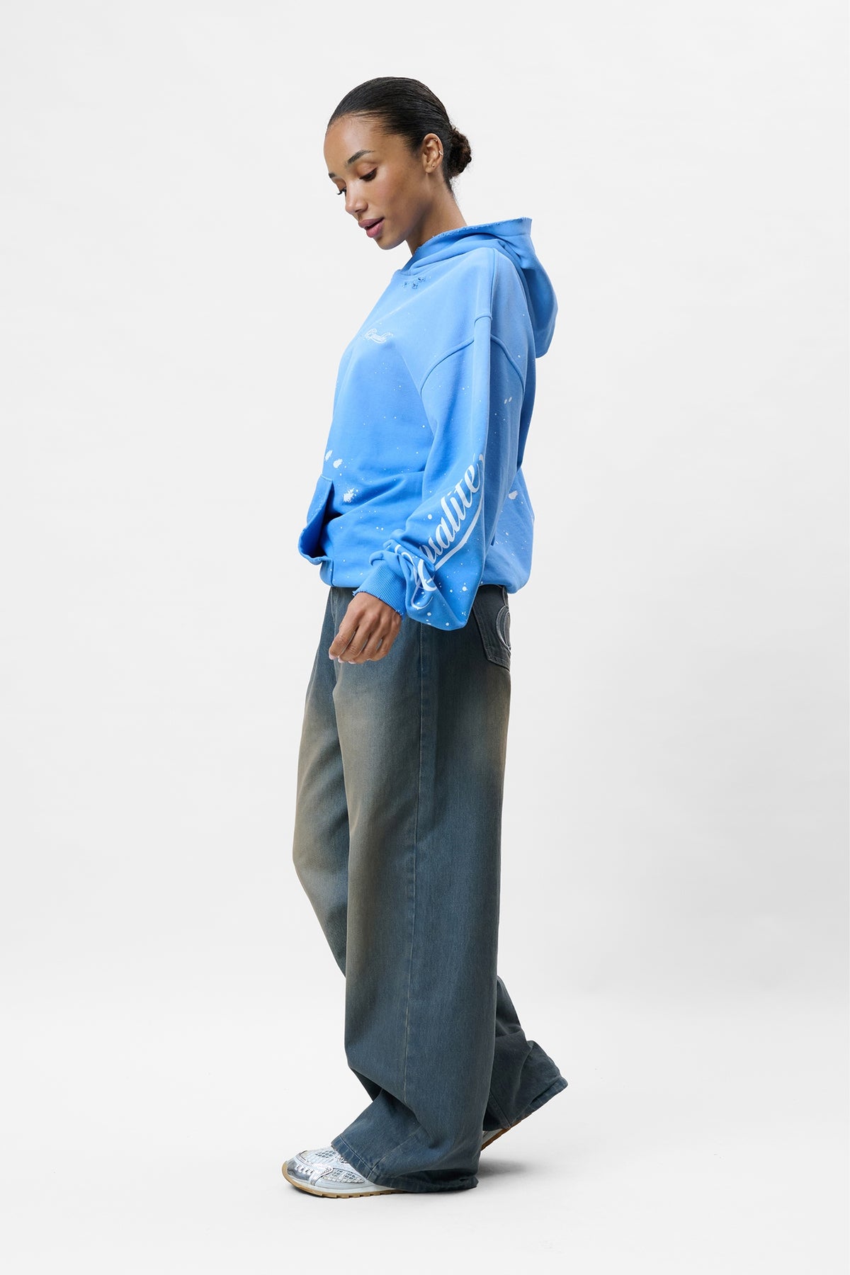 SIGNATURE PAINT OVERSIZED HOODIE | BLUE