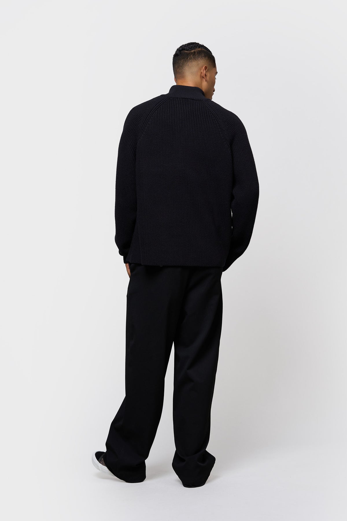 FUNNEL KNIT SWEATER | BLACK