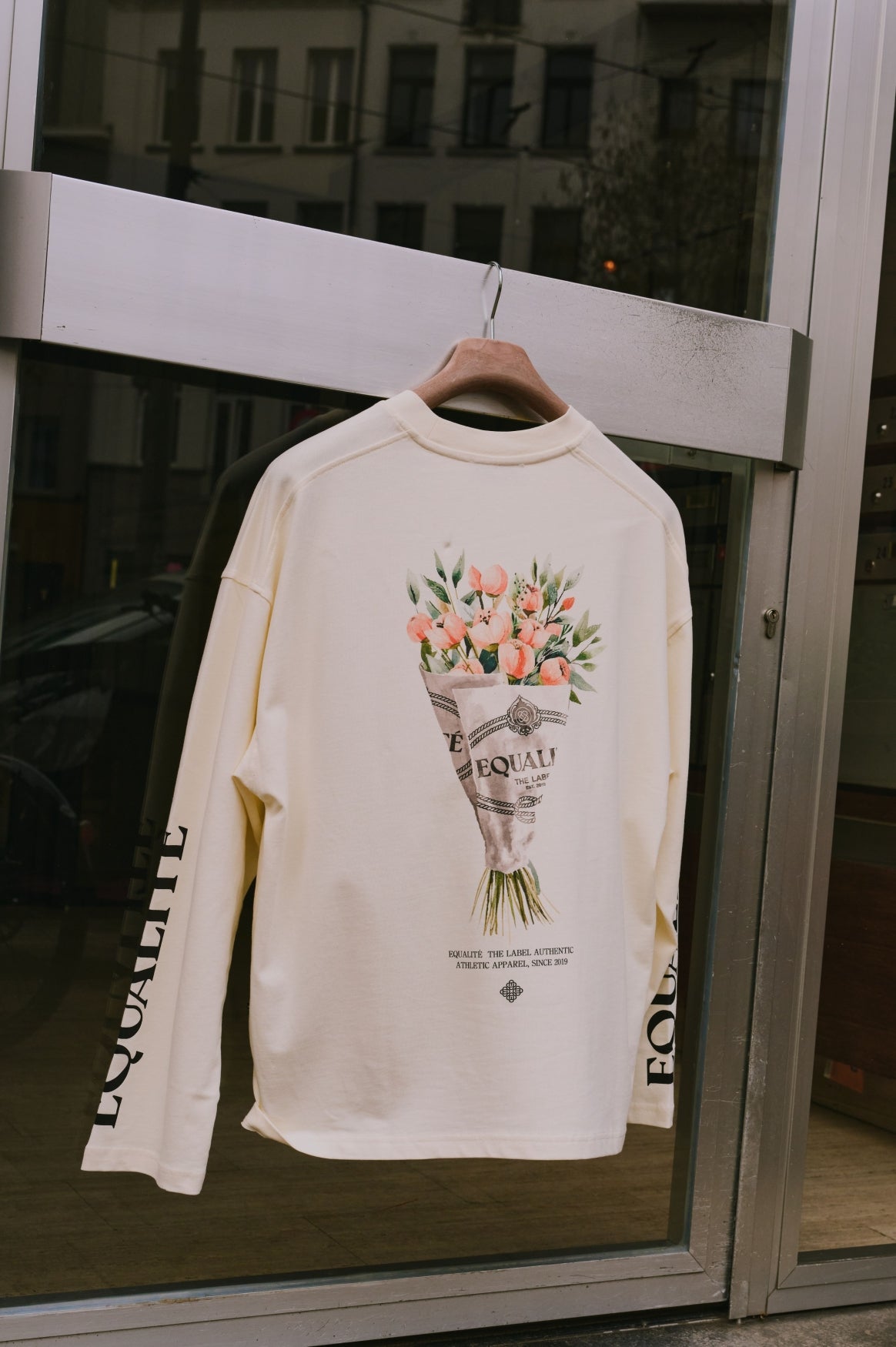 BOUQUET LONGSLEEVE TEE | OFF-WHITE - Equalité