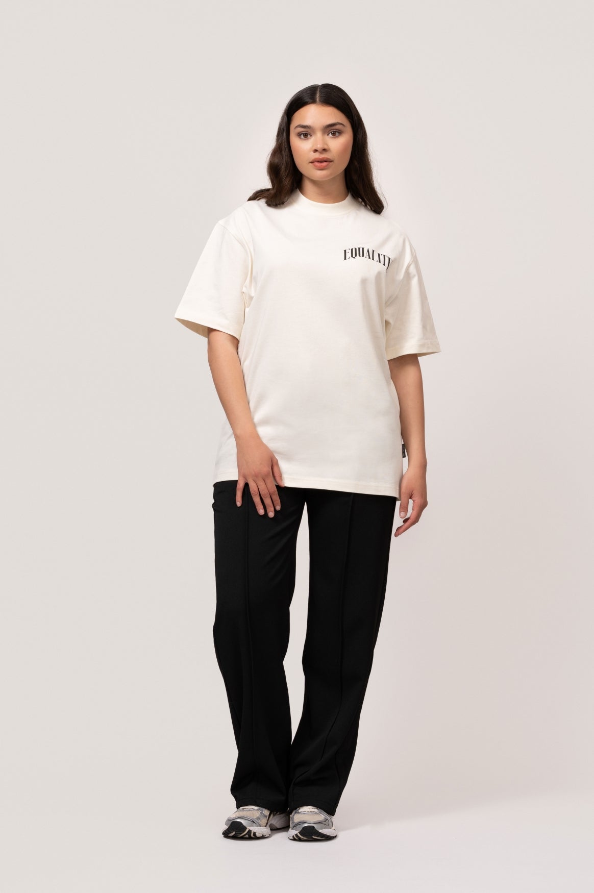 OLIVER OVERSIZED TEE | OFF-WHITE & BLACK