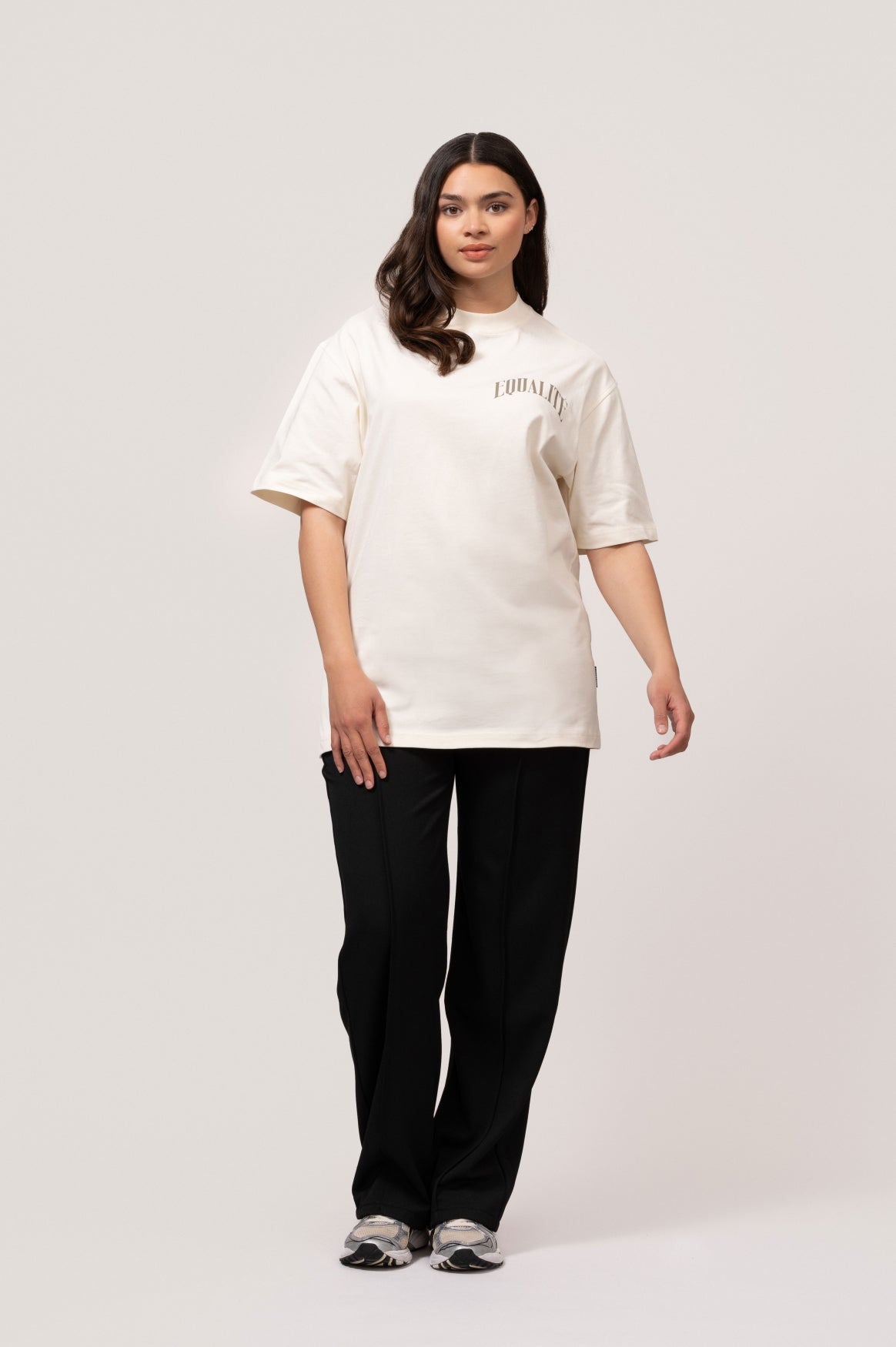 OLIVER OVERSIZED TEE | OFF-WHITE & TAUPE