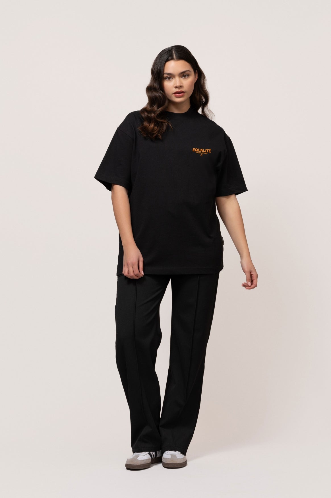 <tc>SOCIETÉ OVERSIZED TEE | BLACK & ORANGE


</tc>