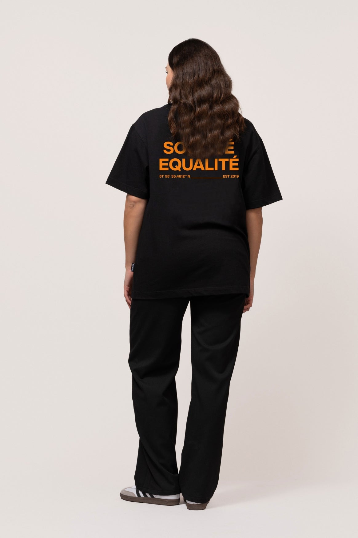 <tc>SOCIETÉ OVERSIZED TEE | BLACK & ORANGE


</tc>