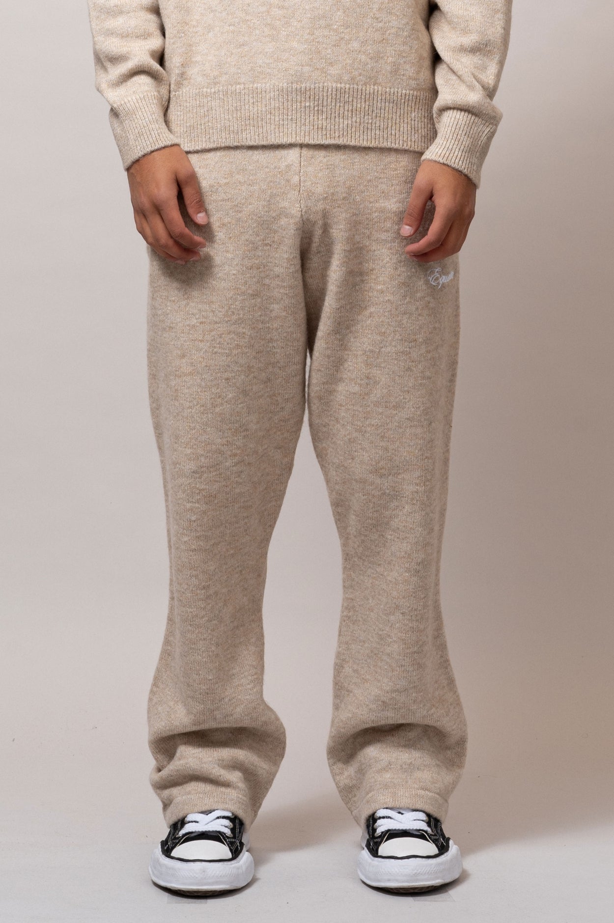 FLUFFY KNIT STRAIGHT FIT PANTS | BEIGE