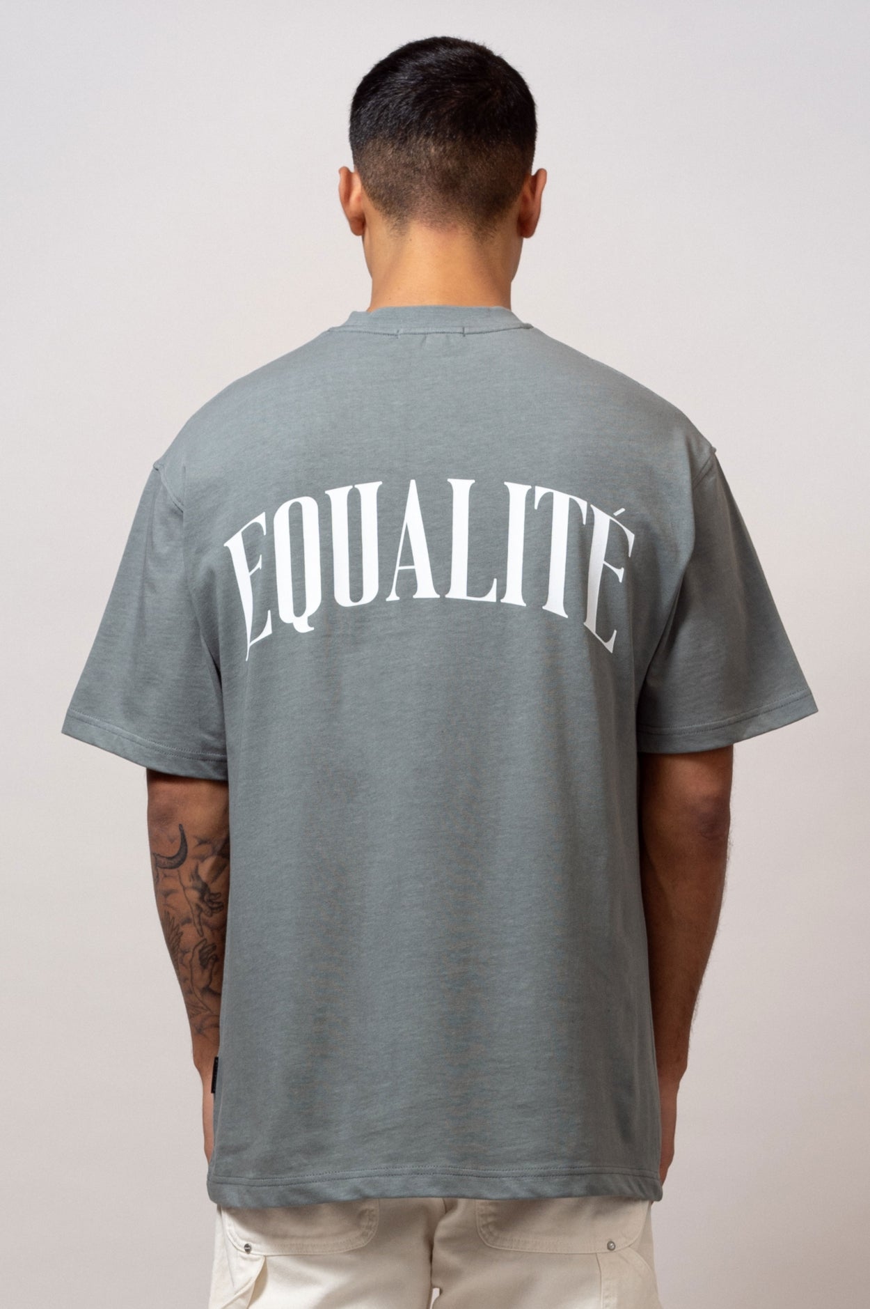 <tc>OLIVER OVERSIZED TEE | GREY</tc>