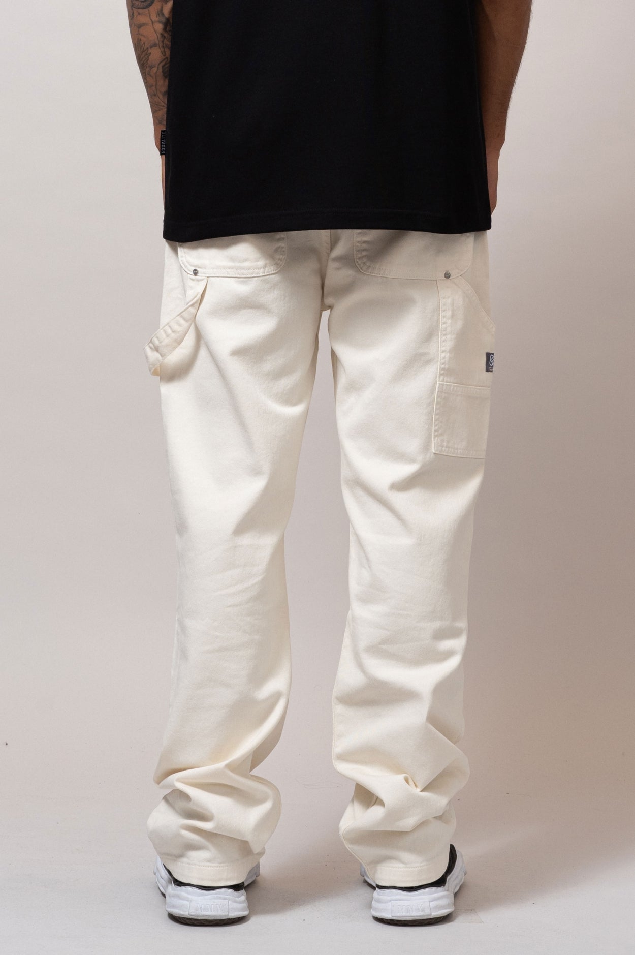 <tc>TYLER CARPENTER JEANS | OFF-WHITE</tc>